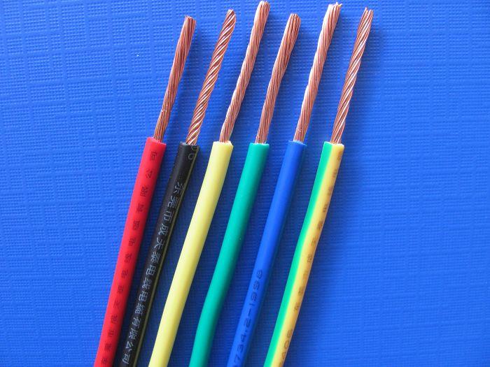 �������¸�ͨ�׵����ڽṹ���������